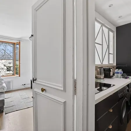 Premium 1br Flat With Direct Access To The Rer B * Gentilly